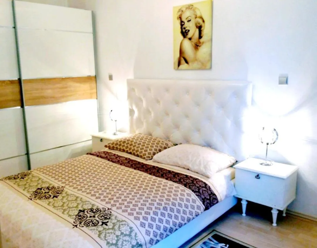 Apartment Ory Near The City Center With Free Parking Pula